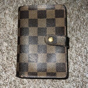 Authentic Louis Vuitton Damier Ebene Kisslock Wallet